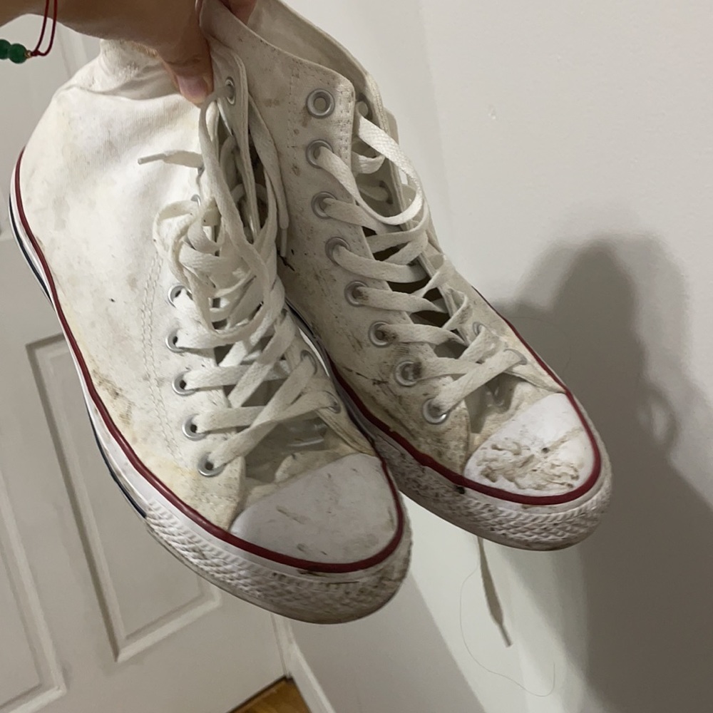 White converse woman size 10
